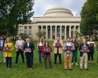 Alumnos de MicroMasters de UTEC Uruguay visitan el MIT